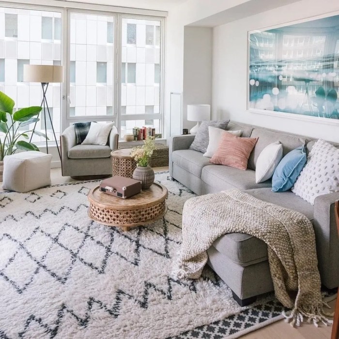 How to decorate apartment without damaging walls