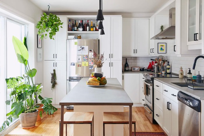 How to decorate an outdated apartment kitchen