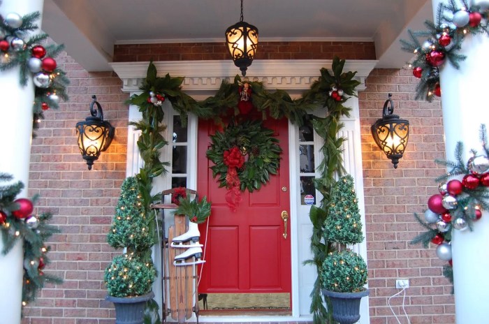 How to decorate windows with christmas lights outside