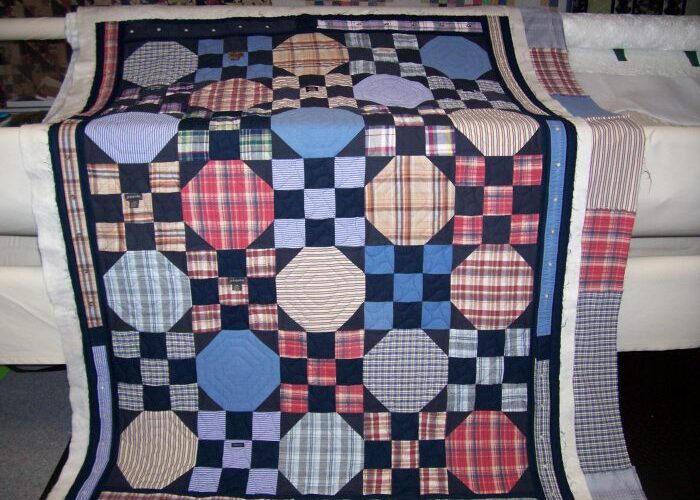 Quilt from Mens Dress Shirts Creative Upcycling Ideas